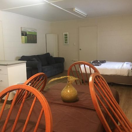 Mapleton Cabins & Caravan Park エクステリア 写真